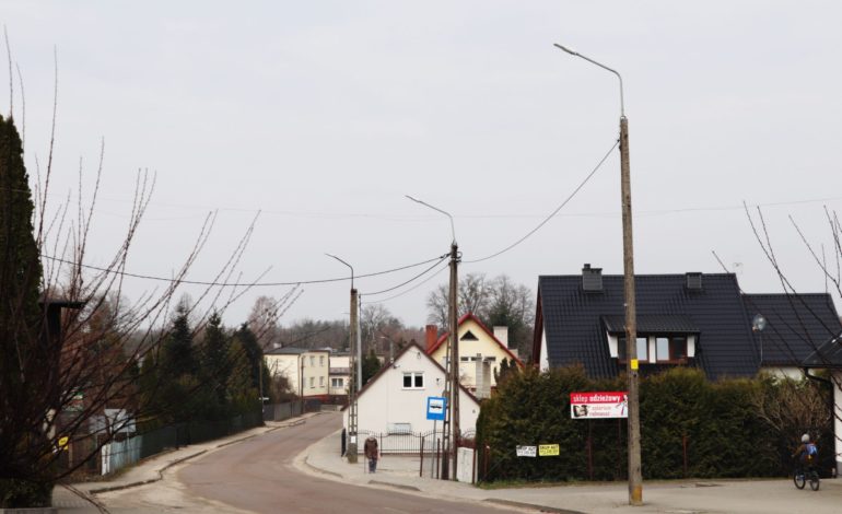 Gmina Cewice lampami ledowymi stoi. Wymienili ich 480