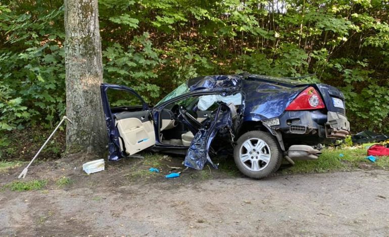 Śmiertelny wypadek na drodze do Cewic. Jedna ofiara i cztery osoby ranne