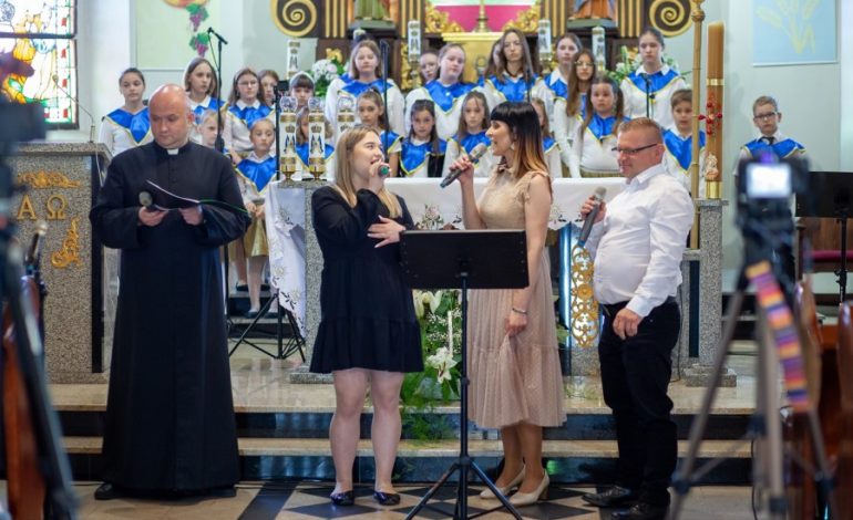 Koncert charytatywny w Łupawie wsparł budowę hospicjum [FOTO]