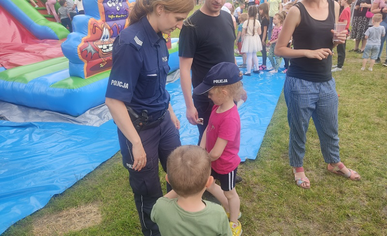 Policja brała udział w festynie rodzinnym z okazji dnia dziecka
