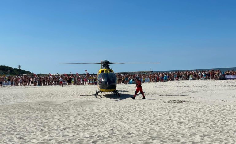 Mężczyzna uratowany na plaży w Łebie… zmarł w szpitalu w Wejherowie !