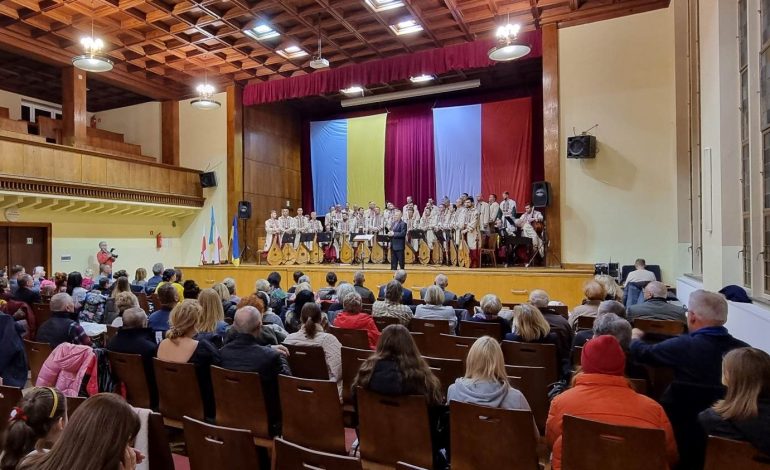 Piękny koncert Narodowej Kapeli Bandurzystów Ukrainy w Lęborku [zdjęcia]
