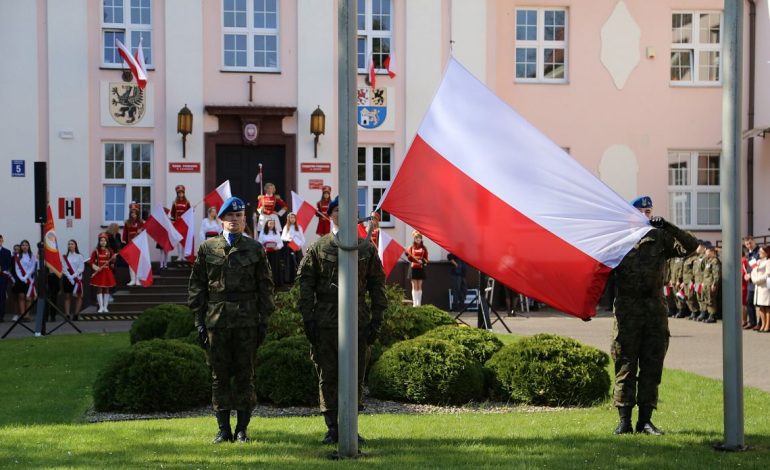  Uczcili Dzień Flagi Rzeczypospolitej [Zdjęcia]